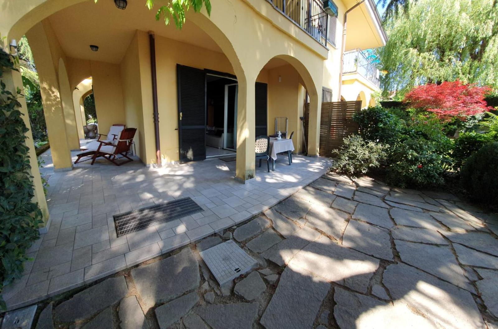 Appartement Rose'S Garden - Zona Tranquilla - Vicino Torino à Pino Torinese Extérieur photo