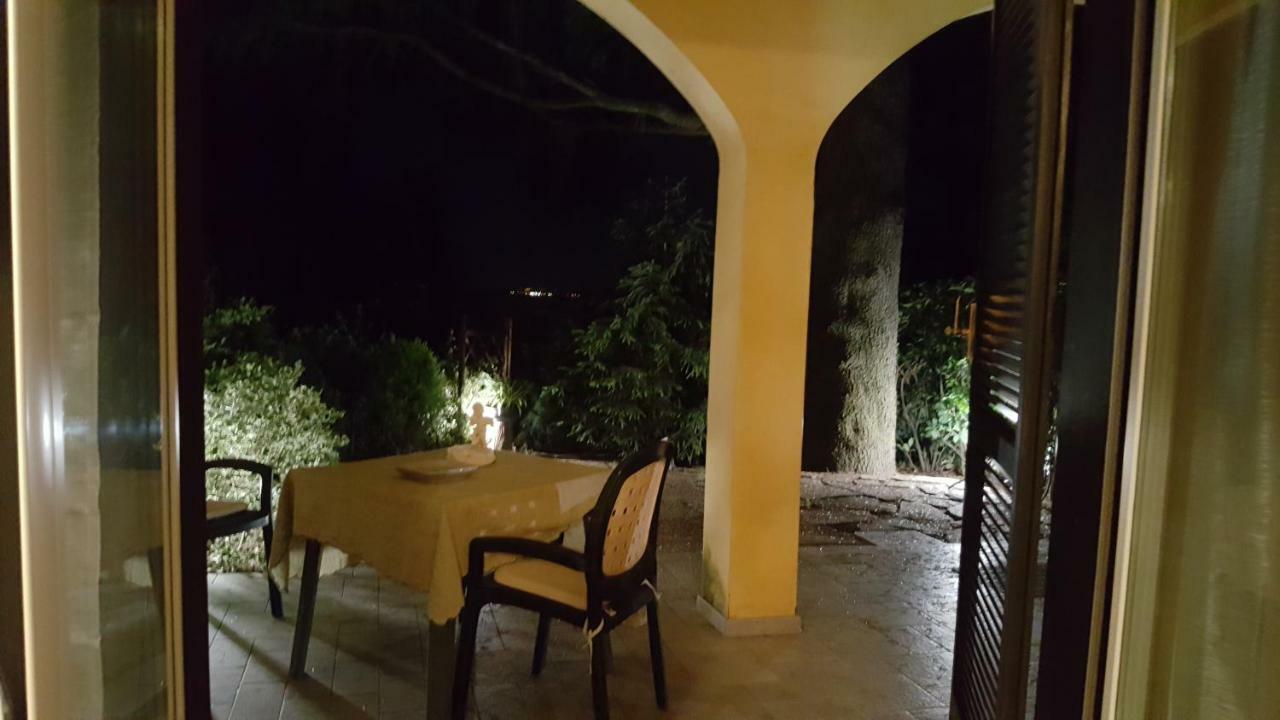 Appartement Rose'S Garden - Zona Tranquilla - Vicino Torino à Pino Torinese Extérieur photo