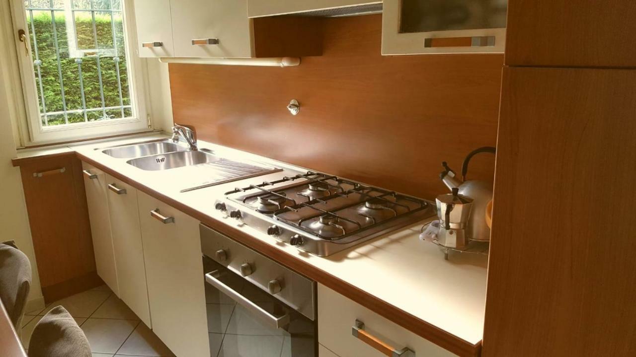 Appartement Rose'S Garden - Zona Tranquilla - Vicino Torino à Pino Torinese Extérieur photo